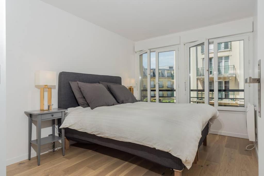 Lovely Apartment Close To A Big Shopping Mall Serris Buitenkant foto