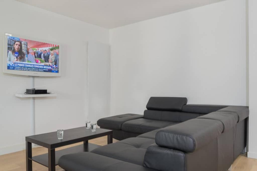 Lovely Apartment Close To A Big Shopping Mall Serris Buitenkant foto